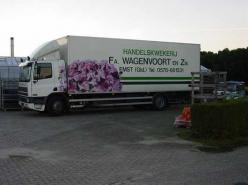 klik hier op om de foto tevergroten 